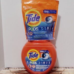 Tide PODS Laundry Detergent Pacs, 3-in-1 Stain Remover, Odor Fighter